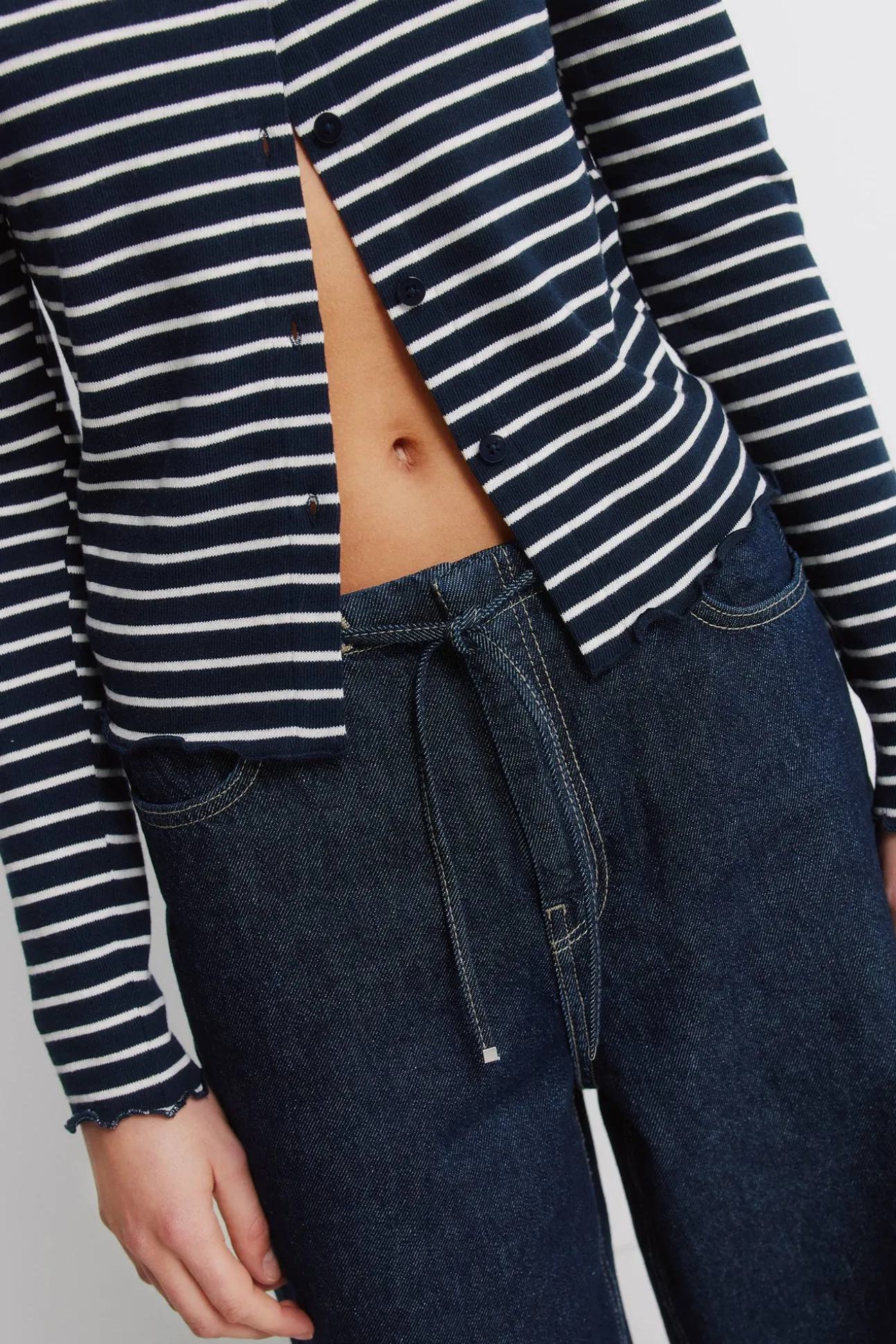 T-shirt à rayures avec boutons