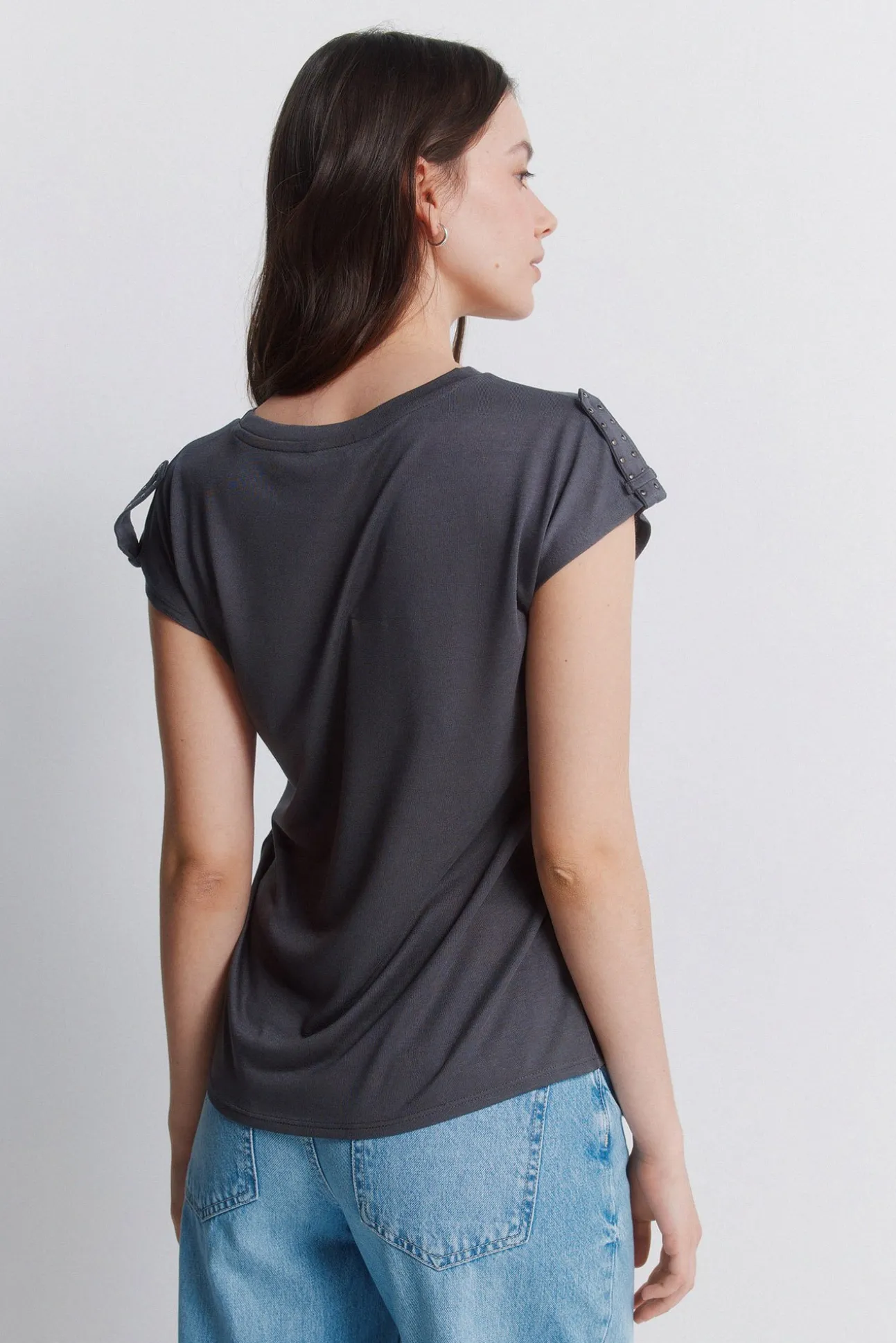 T-shirt basique à clous