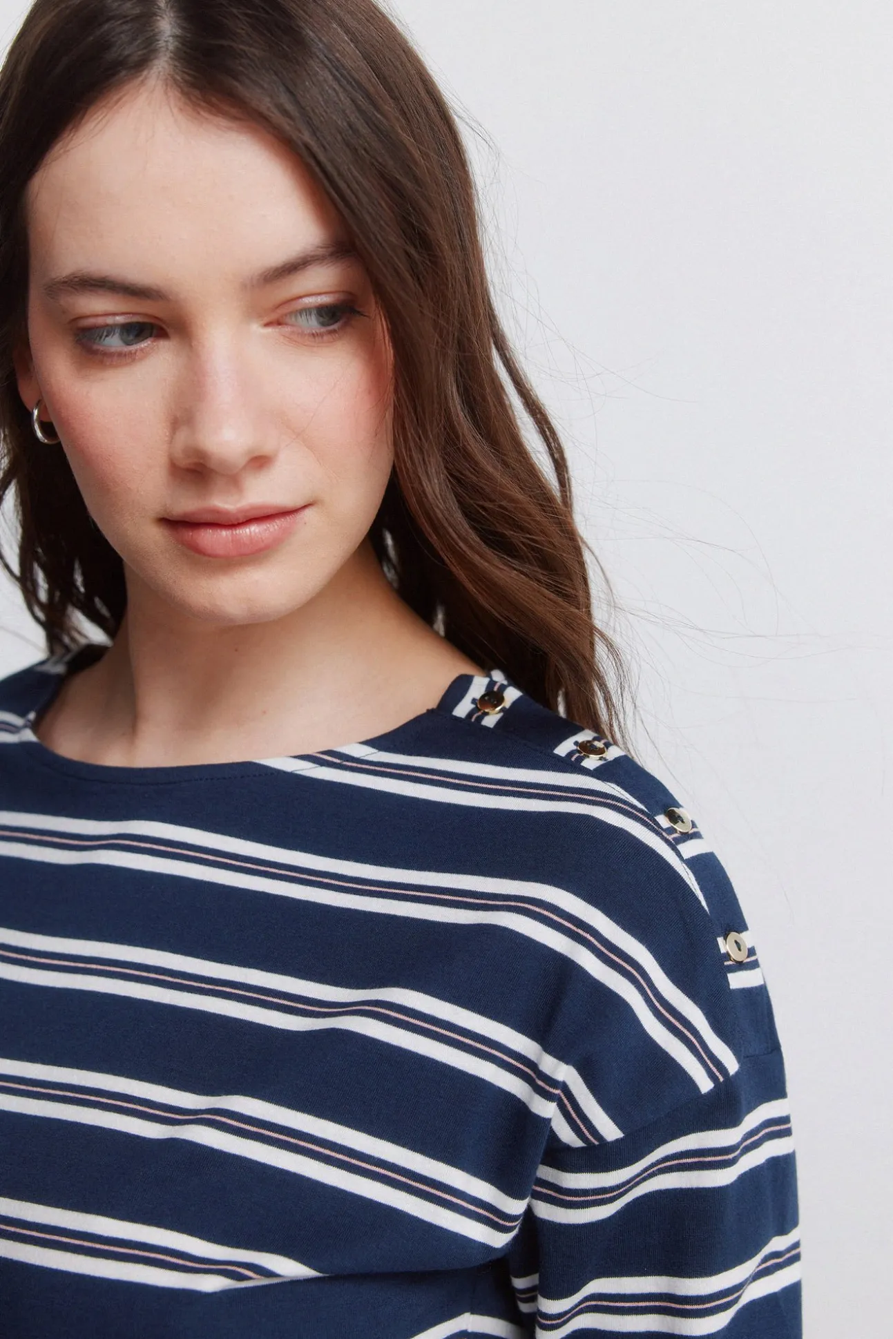 T-shirt boutons à l'épaule