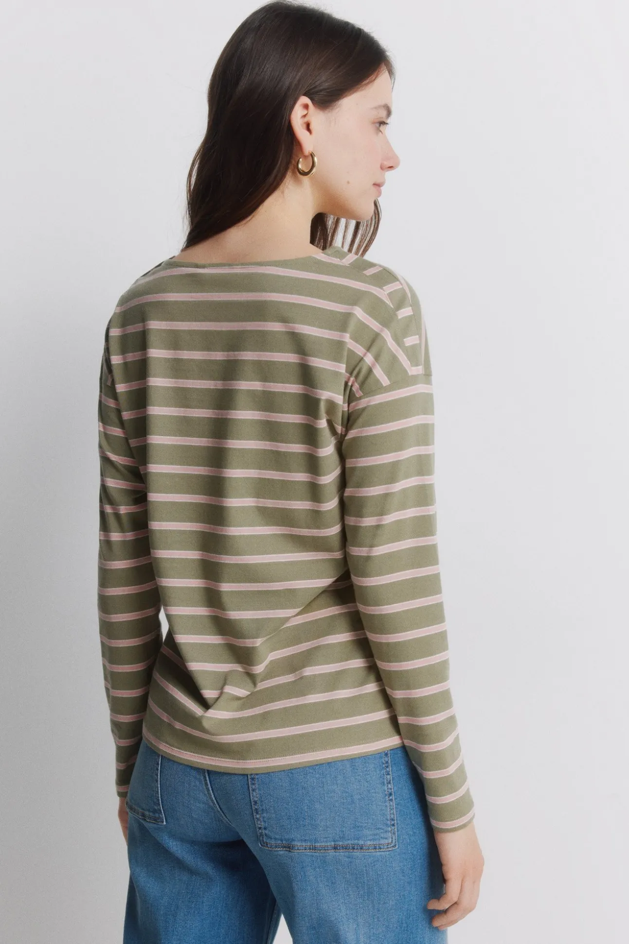 T-shirt boutons à l'épaule