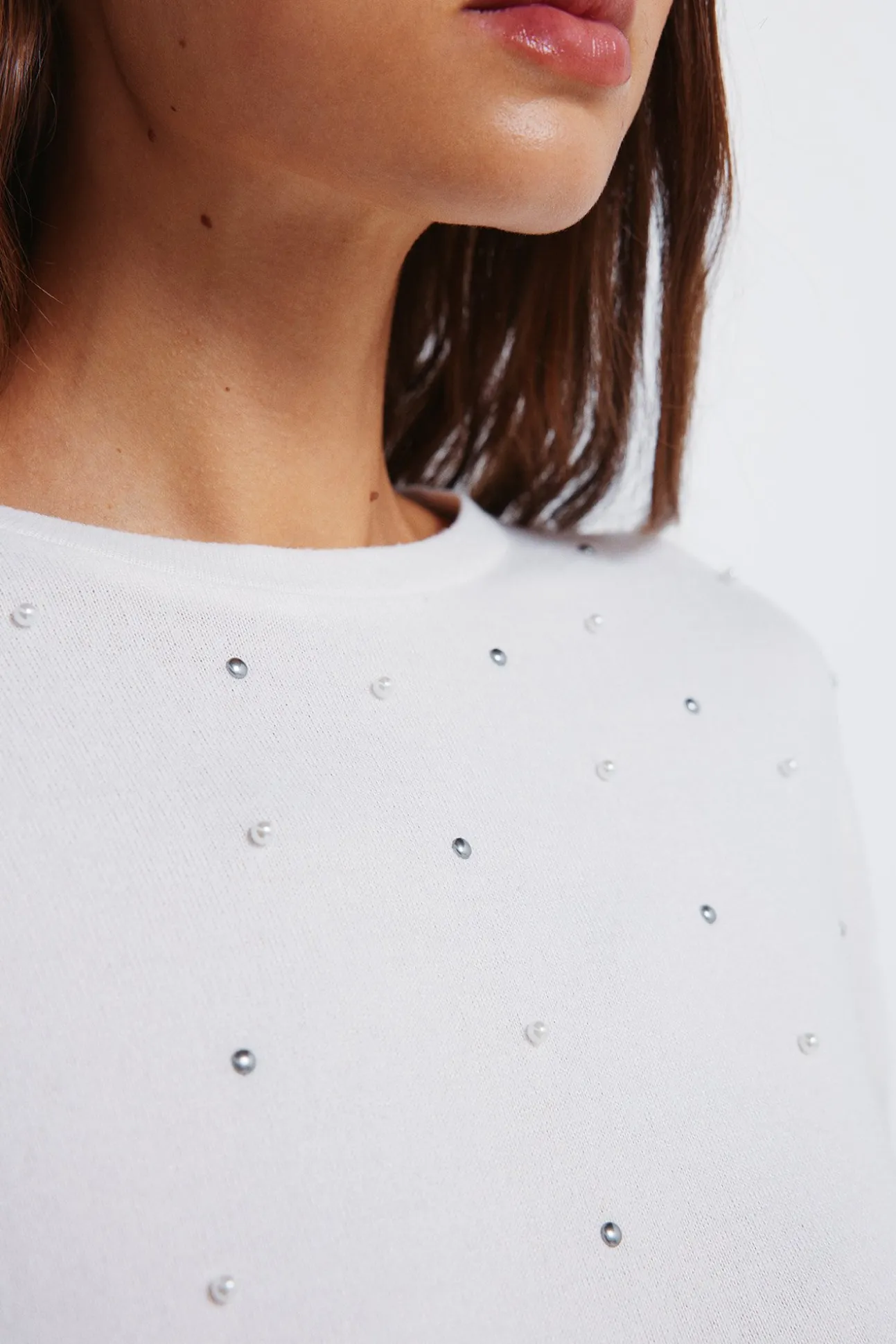 T-shirt clouté positionné