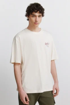 T-shirt d&eacute;contract&eacute;