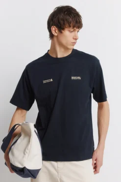 T-shirt social interaction