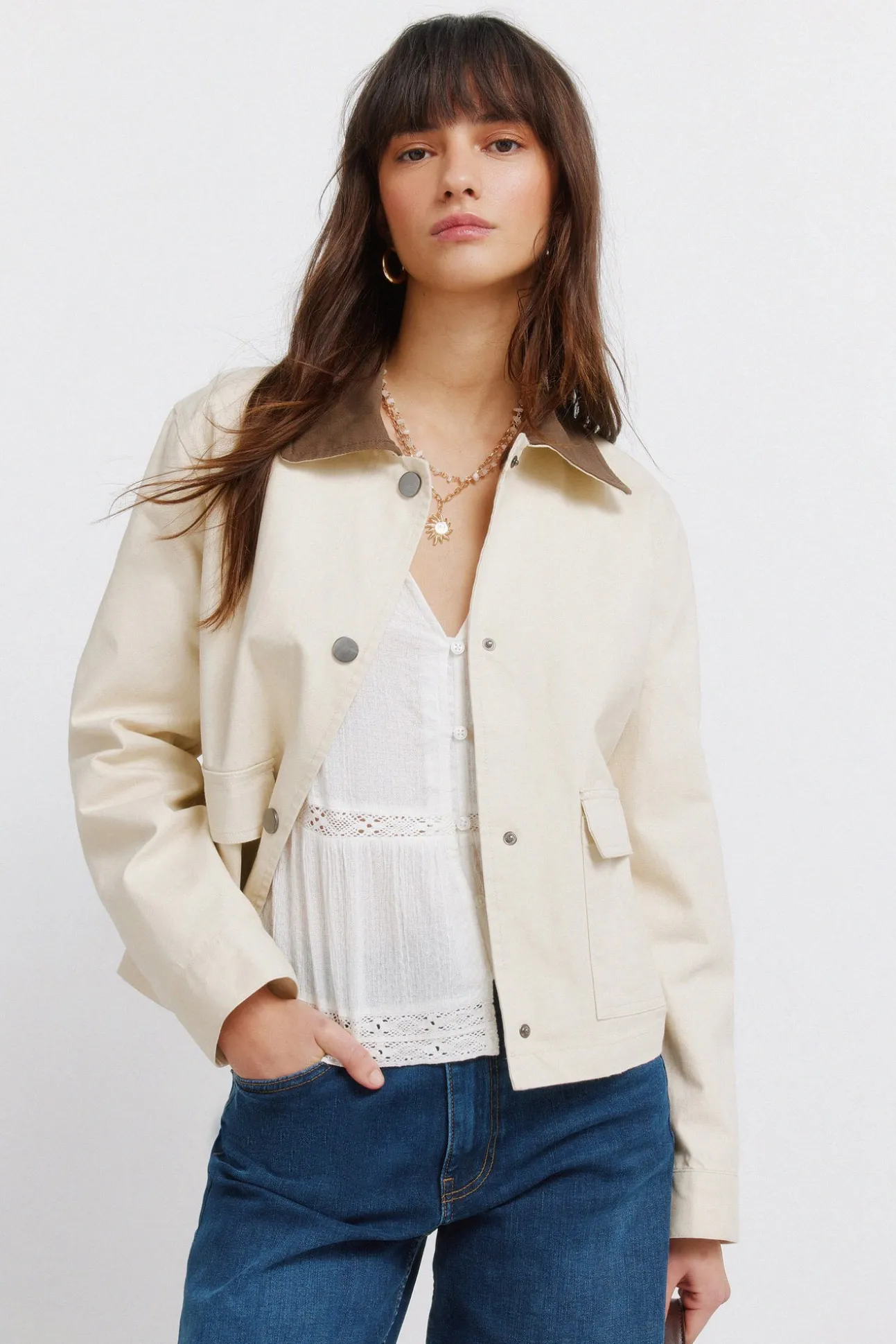 Veste courte en coton beige