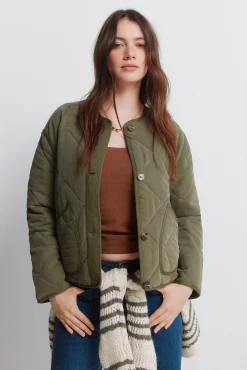 Veste courte matelass&eacute;e verte